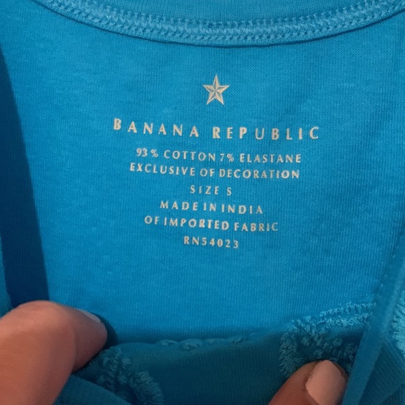 [NWT] Bright blue Banana Republic tank top with floral embellishment | Size: S - Picture 3 of 5